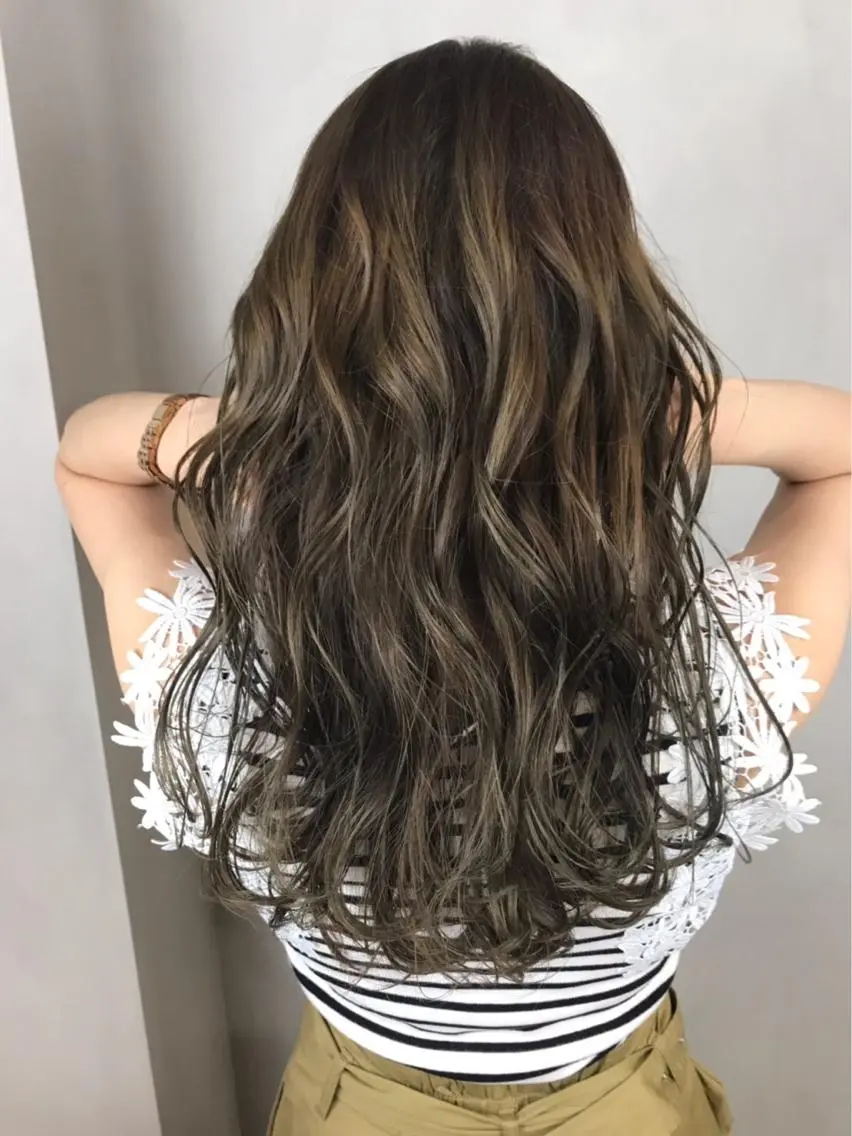ロング カラー イルミナカラー カット ヘアカラー BROCANTE立川 karasawa.nのヘアスタイル