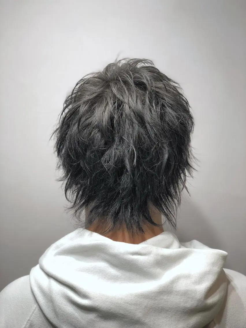 カラー メンズ 中野 竜介のヘアスタイル
