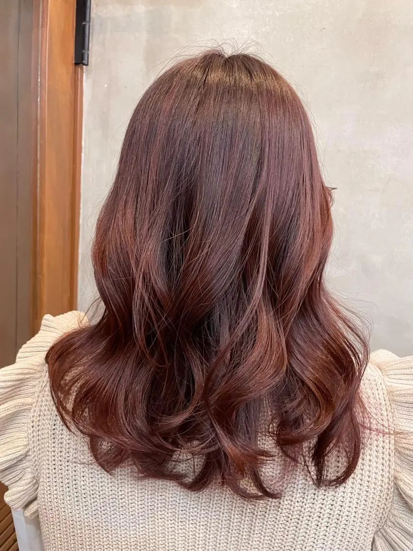 ミディアム カラー カット ヘアカラー トリートメント 【ピンク/韓国ヘア/ ヘアセット】亜海のヘアスタイル