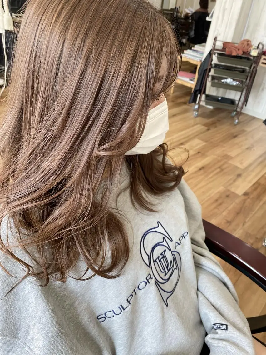 ミディアム カラー ヘアアレンジ アディクシーカラー ブリーチ 透明感カラー エドルカラー ハイライトカラー 夜23時まで予約🉑 reverieあきらのヘアスタイル