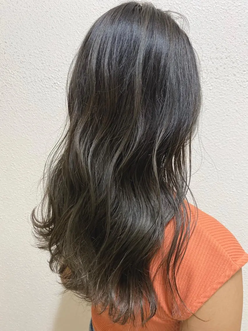 ロング カラー バレイヤージュ レイヤーカット カット ヘアカラー トリートメント 半個室女性salon 🩰Natsumiのヘアスタイル
