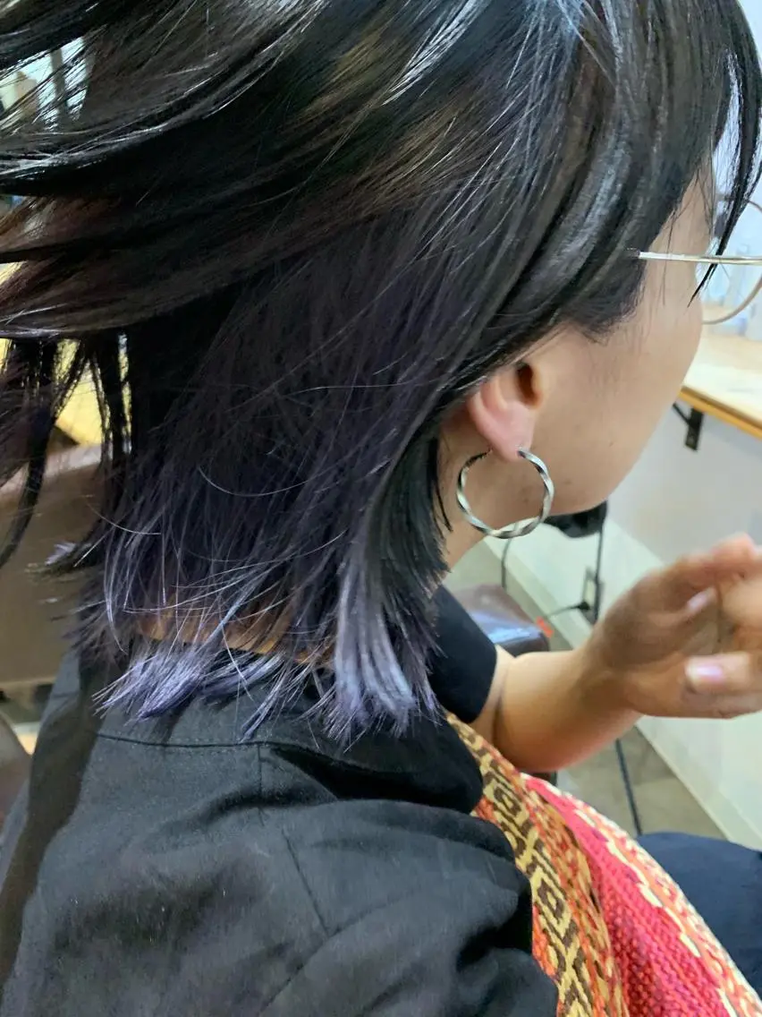 ショート カラー インナーカラー パープルカラー カット ヘアカラー トリートメント パーマ/透明感カラー /ボブ/吉田一生のヘアスタイル