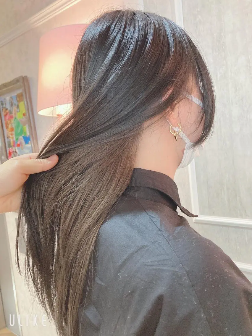 ロング GOSSIP信国 瑞絵のヘアスタイル