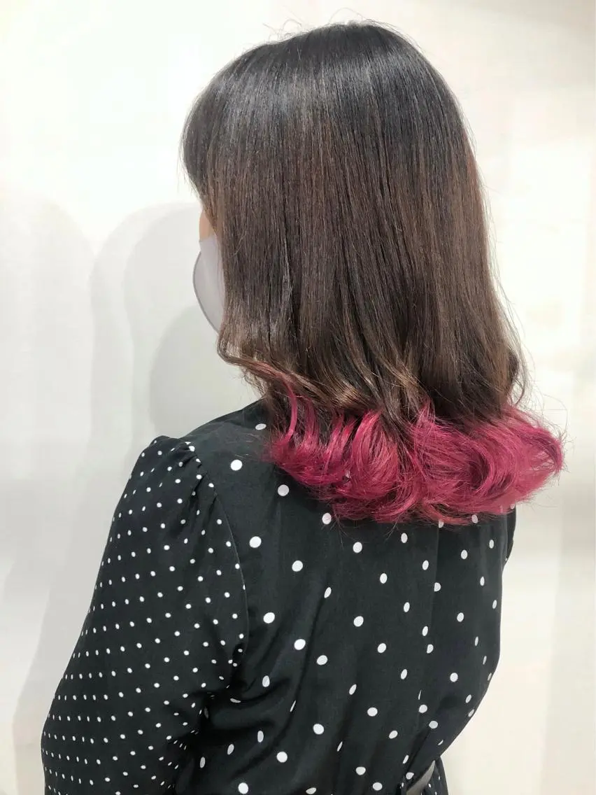 カラー white.梅田 デザインカラー🦄のヘアスタイル