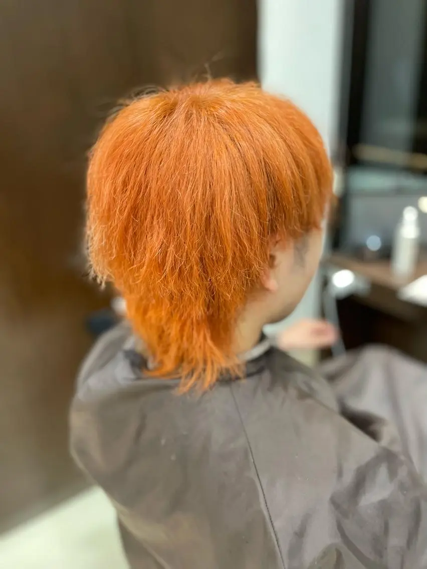 ショート カラー メンズ メンズブリーチ ブリーチ オレンジ 嶌田 沙紀のヘアスタイル