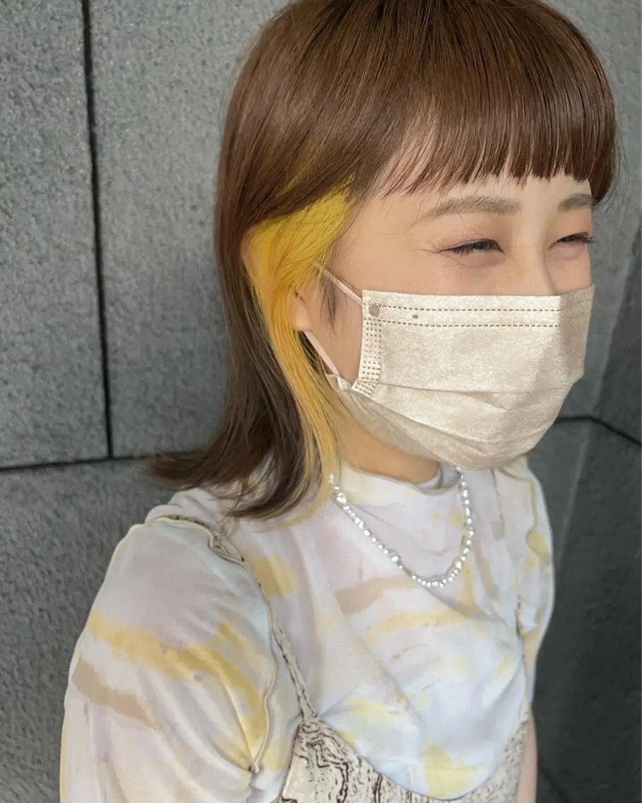 ショート カラー イヤリングカラー イエローカラー ボブ ヘアカラー トリートメント 岡野 真歩のヘアスタイル