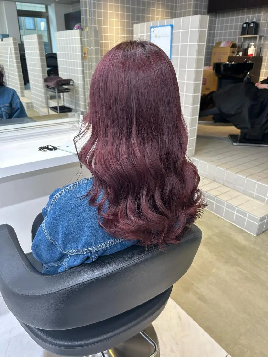 ミディアム カラー パーマ ヘアアレンジ メンズ キッズ ネイル マツエク・マツパ アイブロウ 🦋縮毛/韓国レイヤ ー/透明感カラー🦋のヘアスタイル