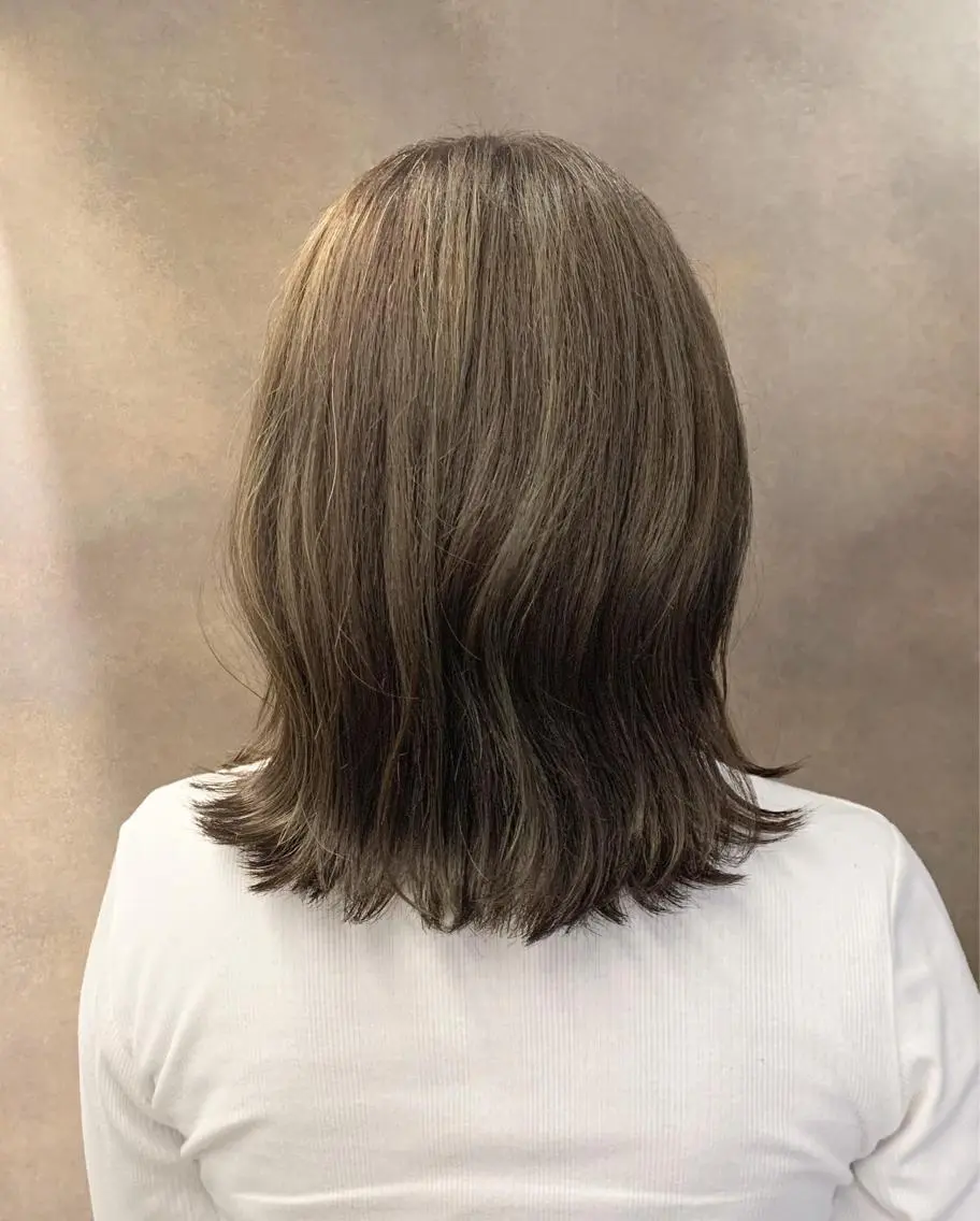 ミディアム カラー ベージュカラー ブリーチ 透明感カラー ダブルカラー ブリーチなしカラー カット ヘアカラー SAKINO ベージュカラーのヘアスタイル