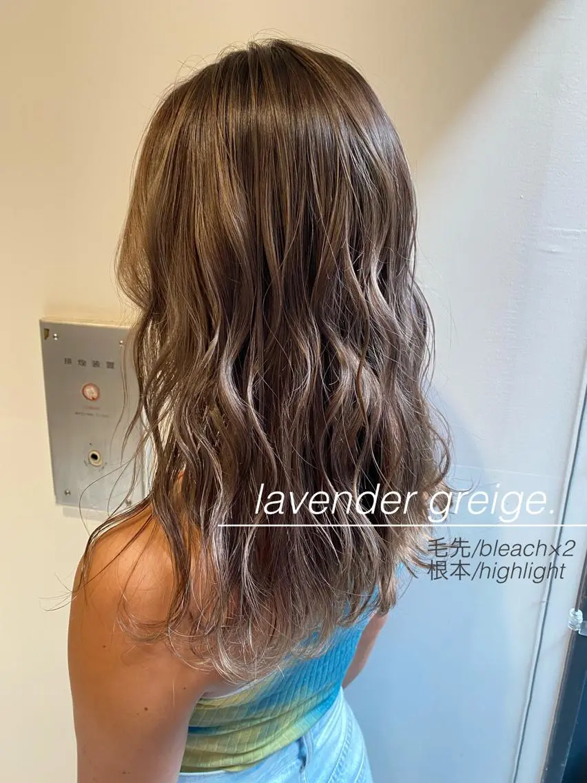 ミディアム カラー 小林 夢羽のヘアスタイル