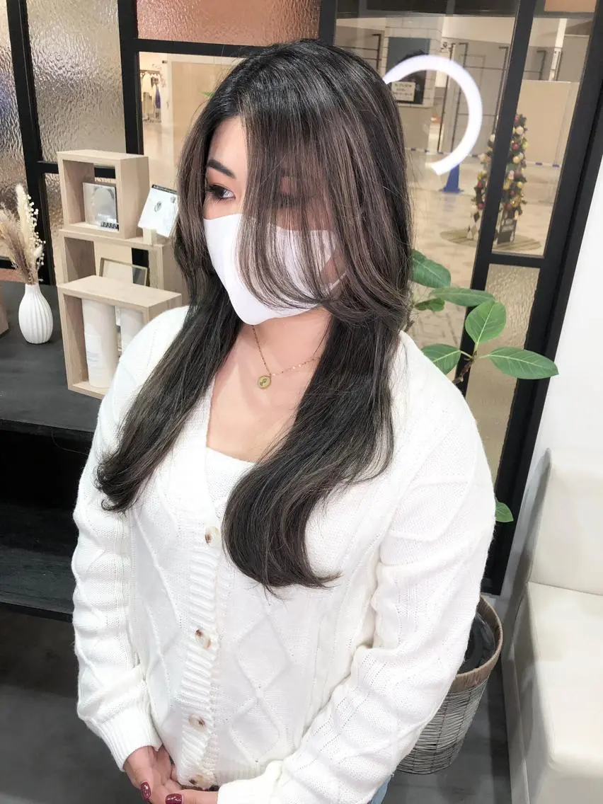 ロング LOOP hairのヘアスタイル