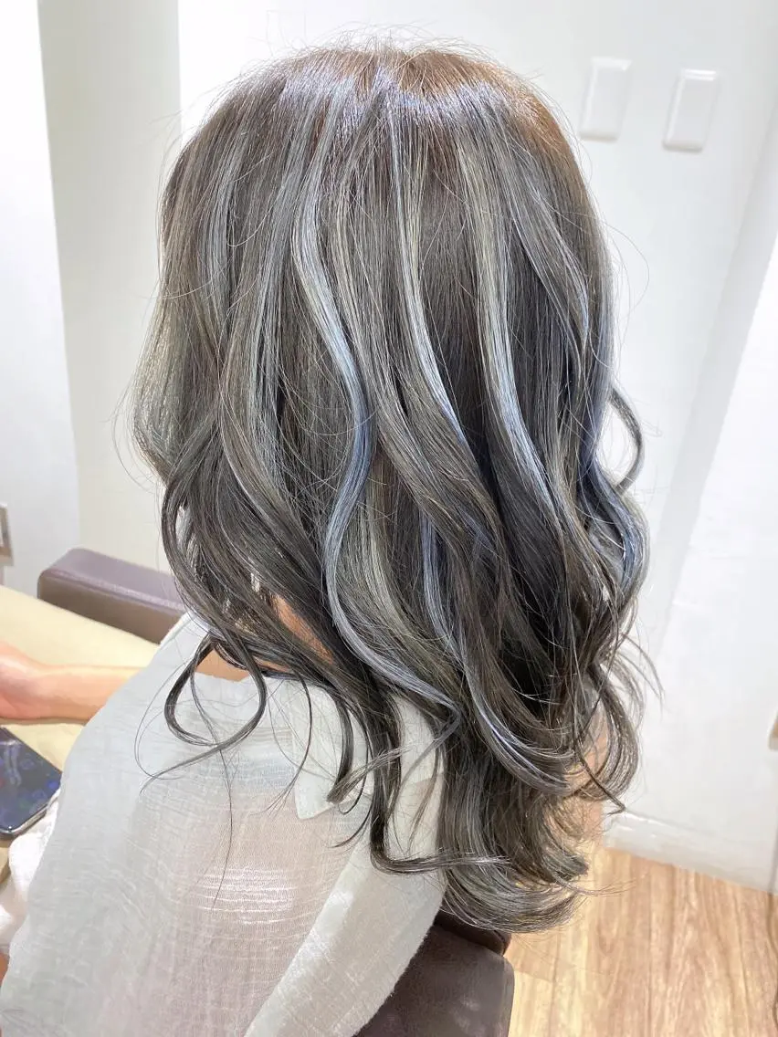 ロング カラー ヘアカラー トリートメント ハイライト⭐️上野 高広のヘアスタイル