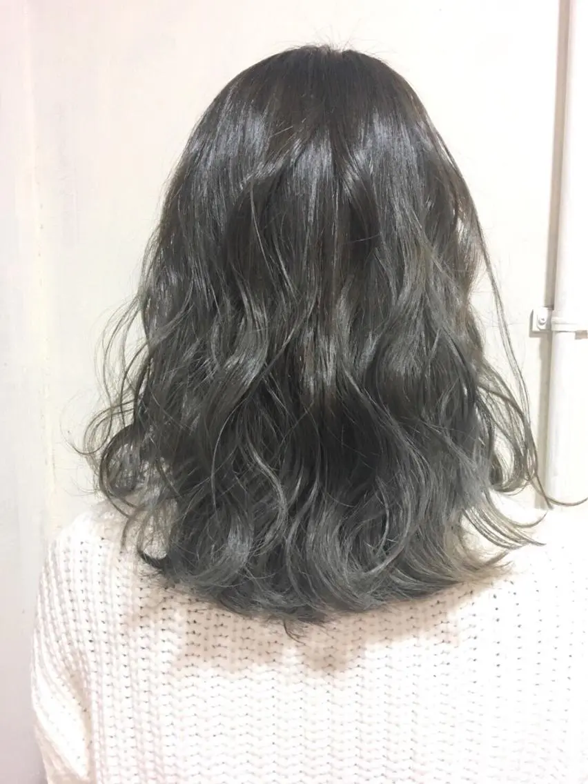 ミディアム カラー パーマ ヘアアレンジ ミニボブ/ブリーチ 🌈MISATOのヘアスタイル