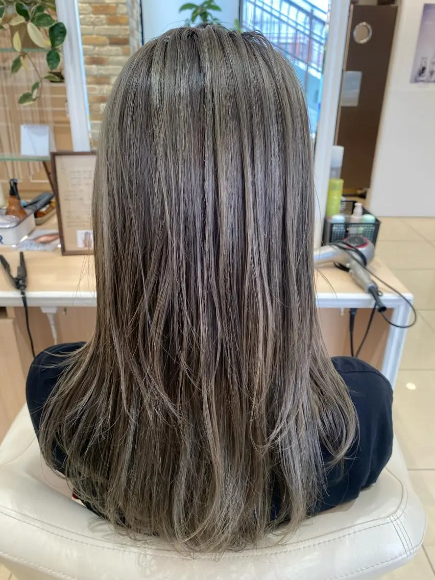 ロング カラー 🩵波巻き/ツイスパ HARU💎のヘアスタイル