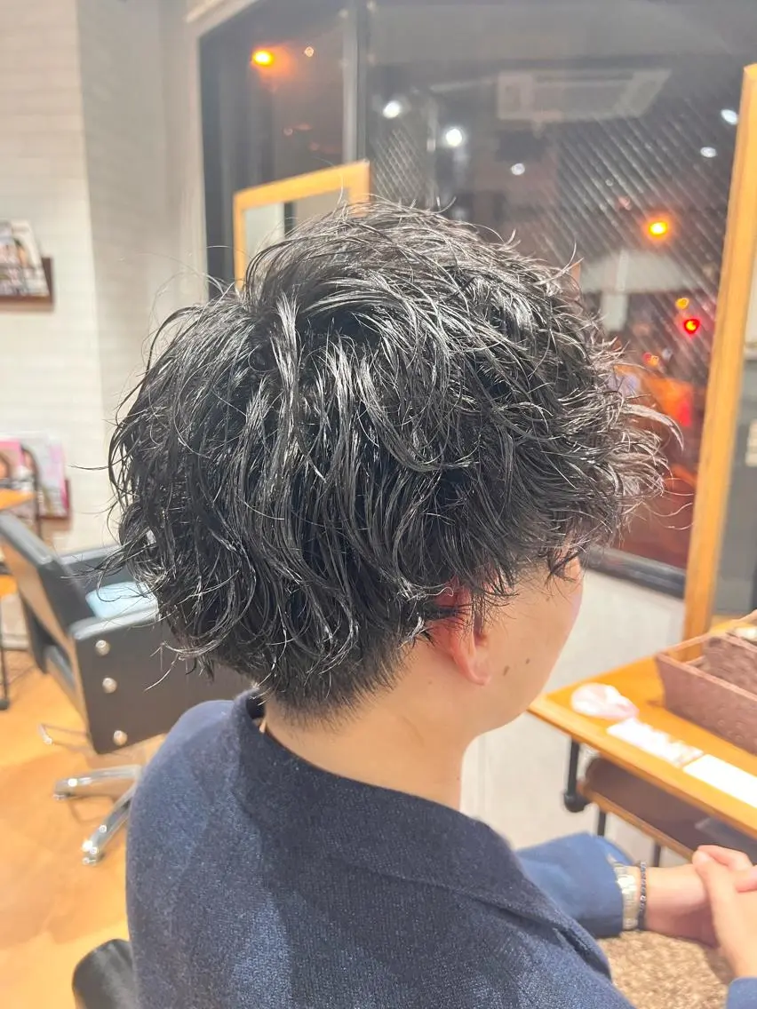 ショート パーマ ツイストスパイラルパーマ スパイラルパーマ パーマ メンズ特化☝️添田 好恵のヘアスタイル