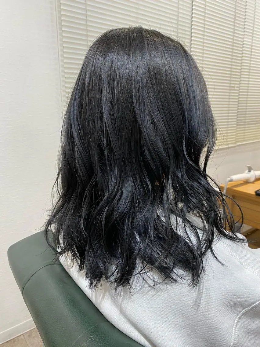 ミディアム カット ヘアカラー トリートメント a-o岡野 こやま しんぺいのヘアスタイル
