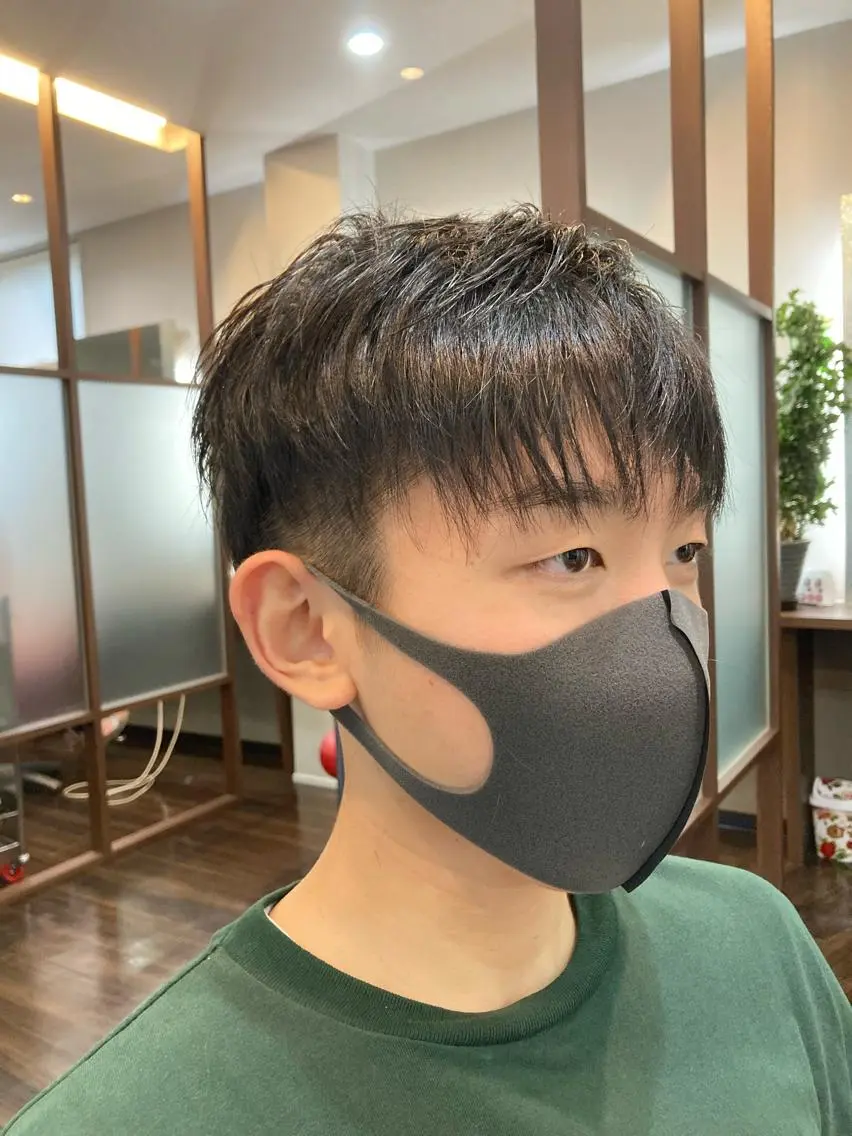 ショート カット 藤森 達也のヘアスタイル