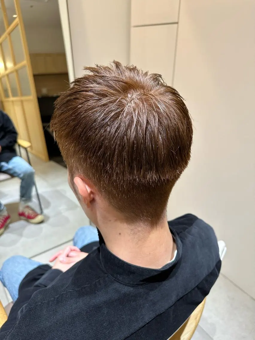 カラー メンズ グレージュ カット ヘアカラー トリートメント 和田 あおいのヘアスタイル