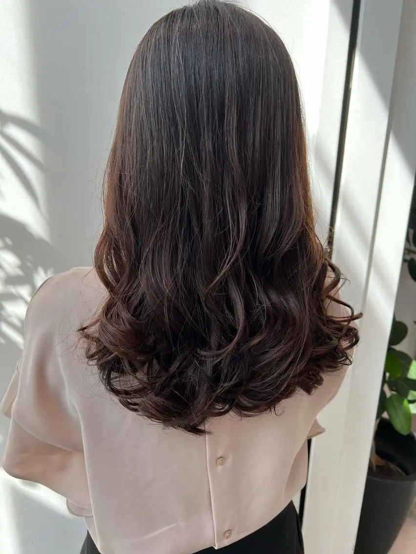 セミロング パーマ 谷口 晃のヘアスタイル