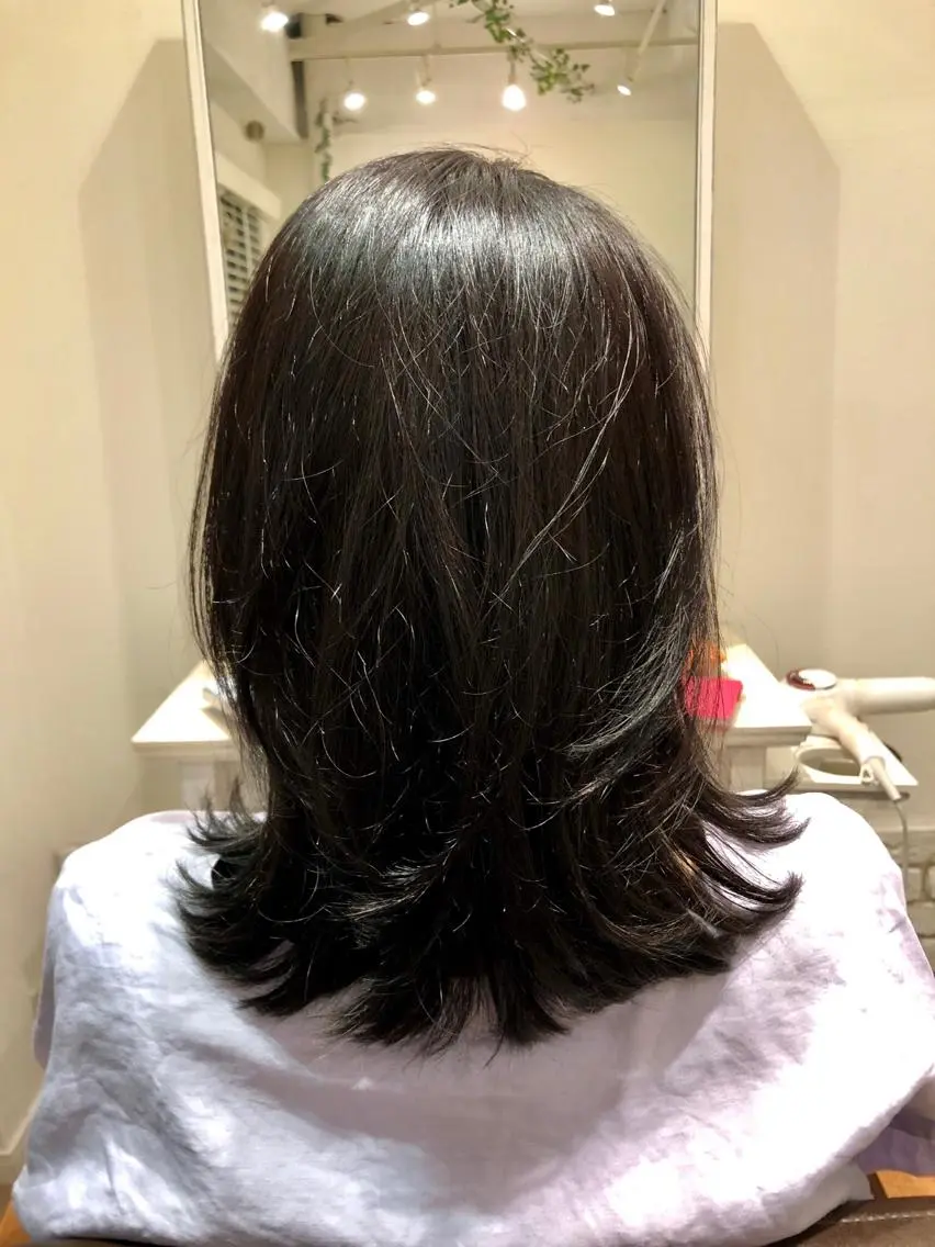 セミロング カラー BANDE 水崎 悟のヘアスタイル