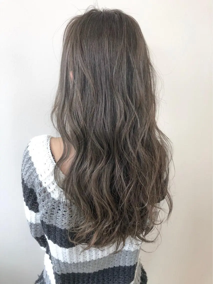 ロング カラー ヘアカラー トリートメント 大橋 輝久のヘアスタイル
