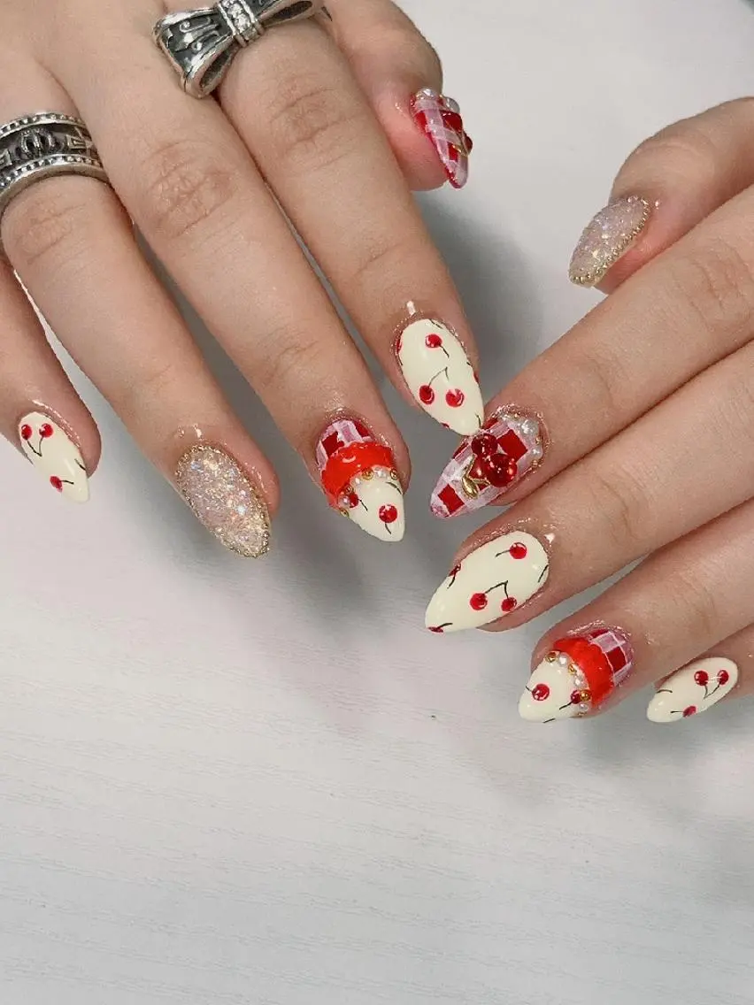 ネイル ･:*+.✳︎˚✧₊ MAKI NAILのネイルデザイン