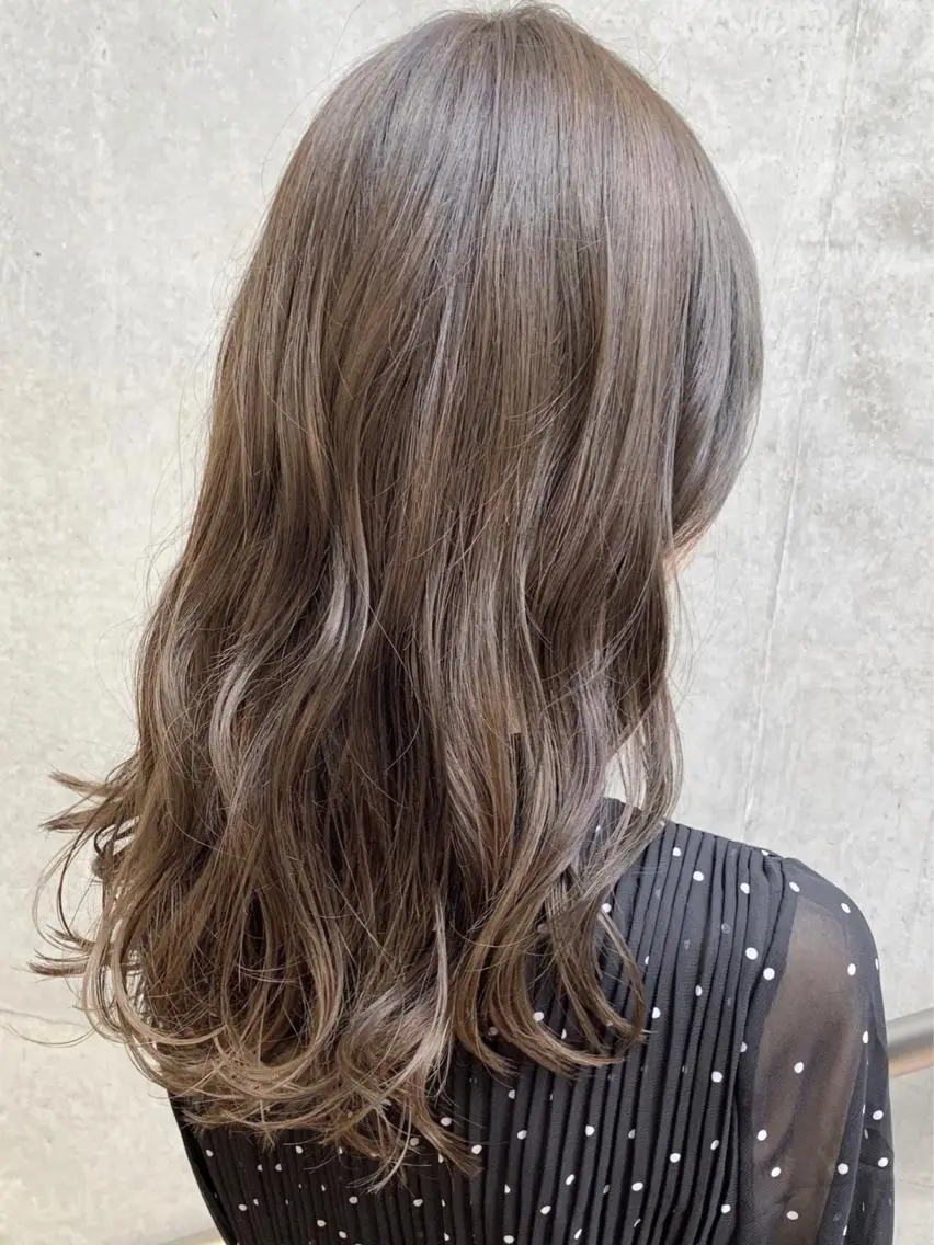 ロング 澤村 志織のヘアスタイル