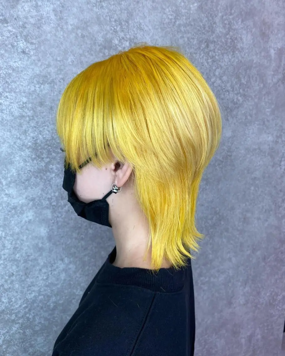 ロング カラー ハイトーンカラー イエローカラー 髪質改善 ウルフカット UNDER vr 【アンダーバー】のヘアスタイル