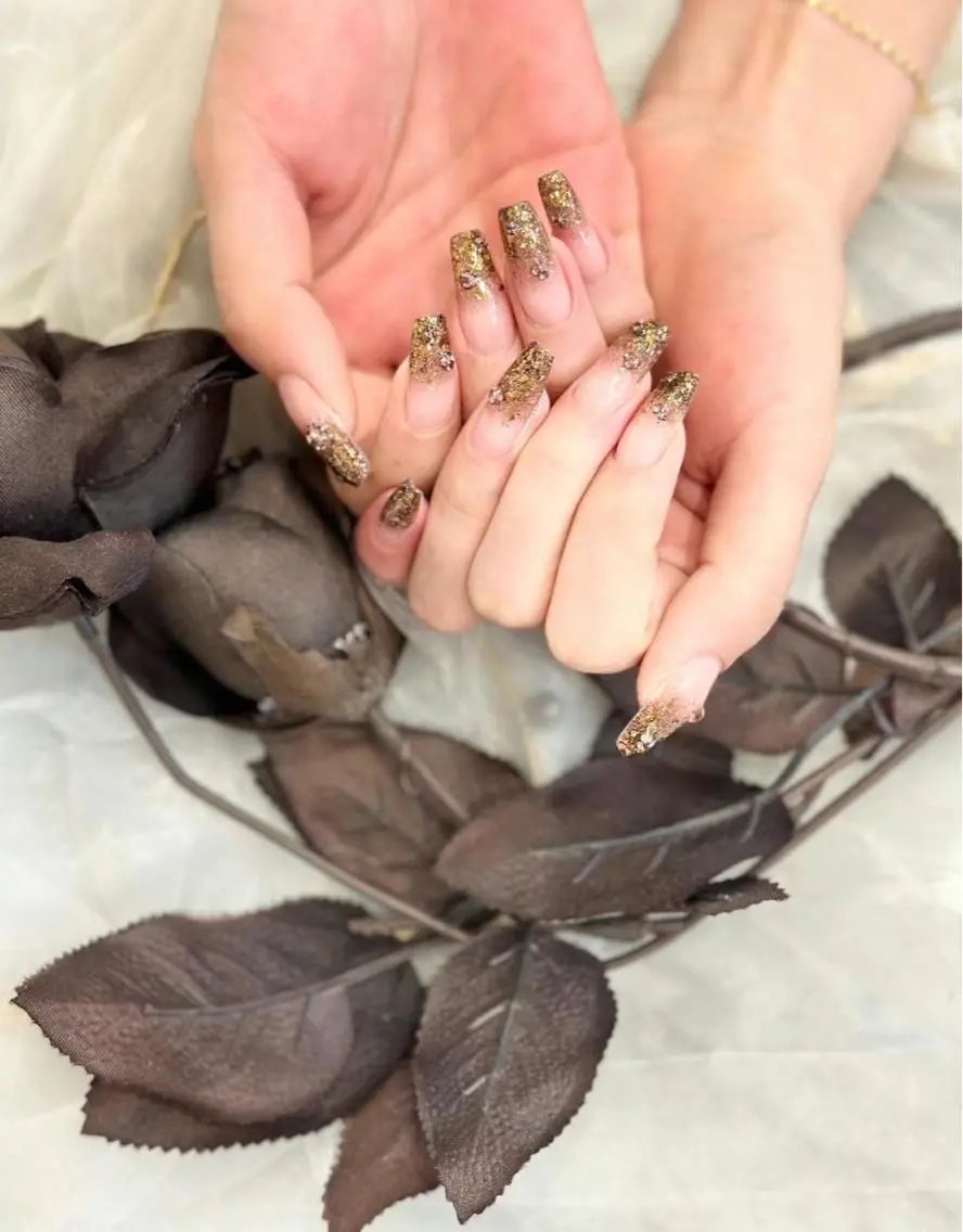 ネイル ゴールド ラメ(グリッター) babarla Nailのネイルデザイン