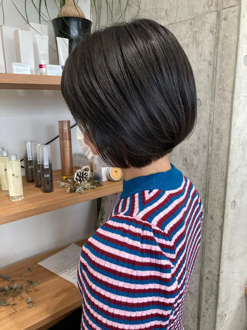 ショート ヘアカラー トリートメント ✨色持ちの良い艶 カラー✨蟹江真世のヘアスタイル