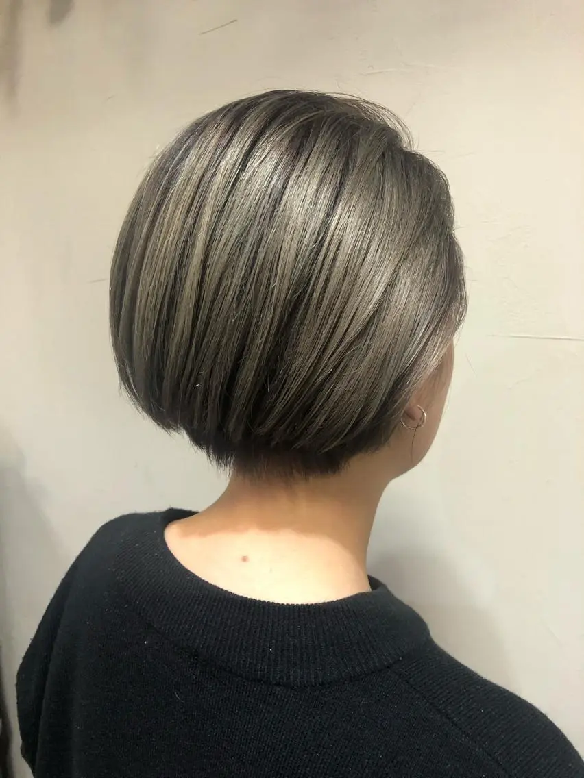 ショート カラー ベージュカラー ブリーチ 透明感カラー ヘアカラー 千葉 郁也のヘアスタイル