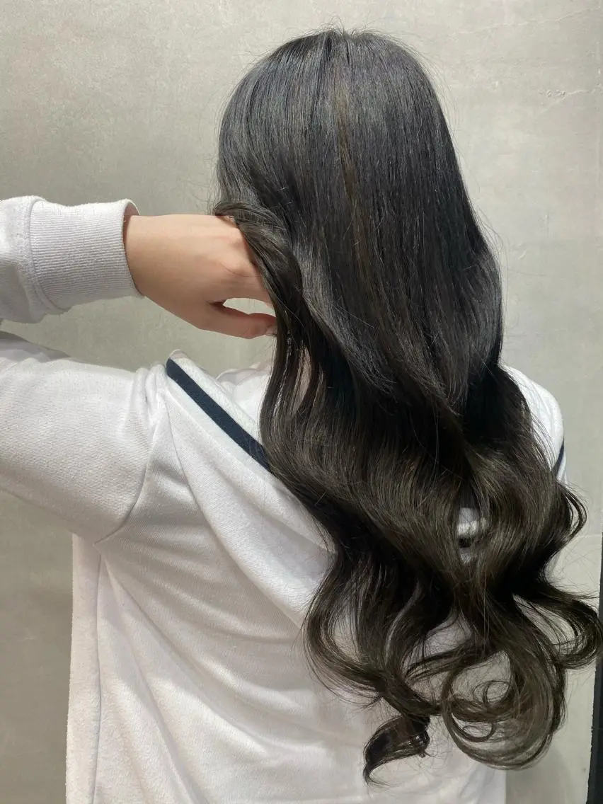 セミロング カラー ヘアアレンジ FAAM Tsuneのヘアスタイル