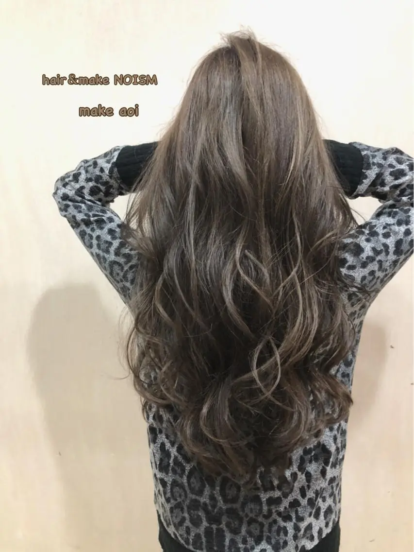ロング ハイライト ヘアカラー 西藤 葵のマツエク・マツパデザイン
