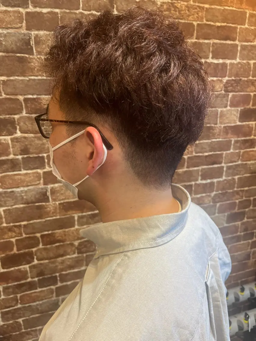 ショート カラー パーマ ヘアアレンジ メンズ キッズ ネイル マツエク・マツパ アイブロウ メンズブリーチ メンズハイライト メンズインナーカラー メンズ韓国風 ブリーチ 久木原 ゆりのヘアスタイル