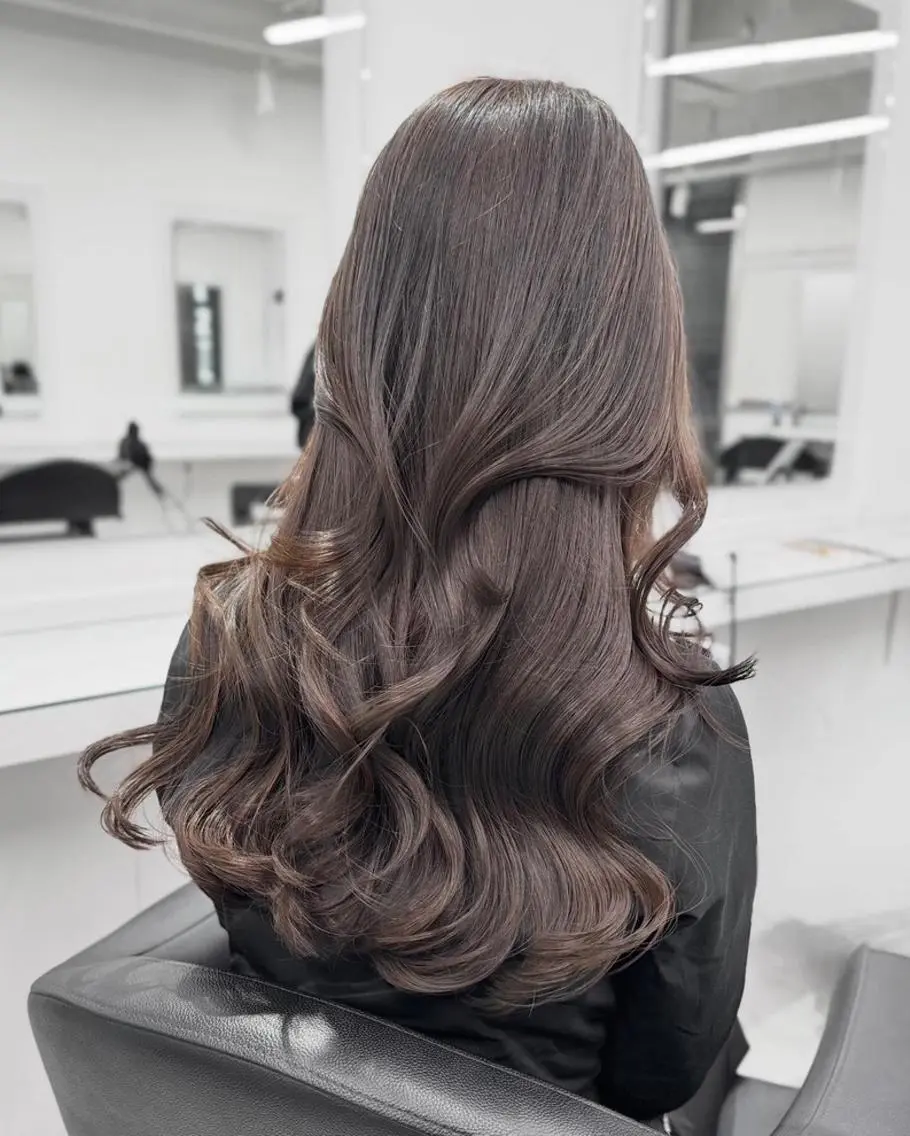 カラー トレンドスタイル🪞 ベージュブラウン🤎のヘアスタイル