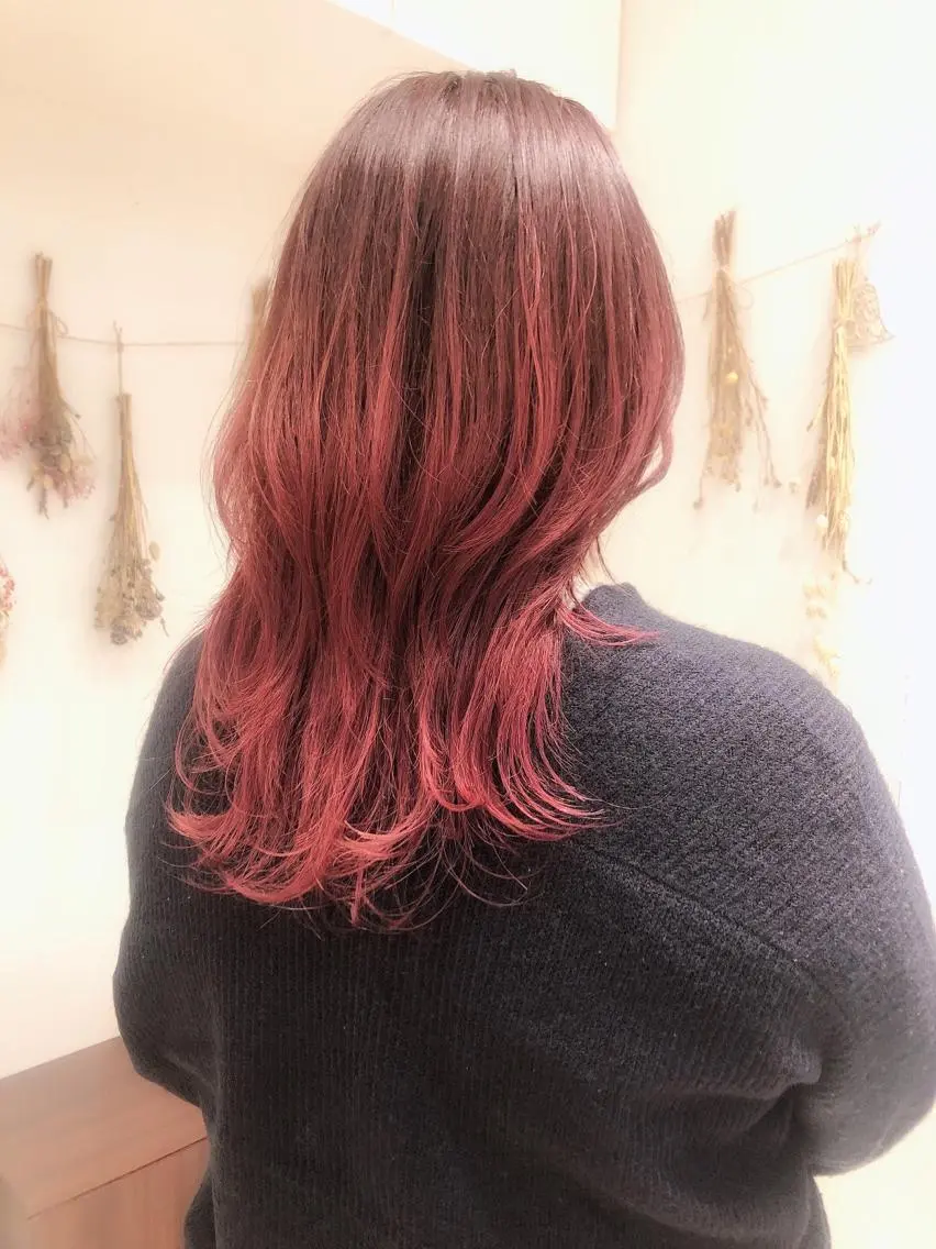 セミロング カラー グラデーションカラー ピンクカラー レイヤーカット はだゆうき @hadadan08のヘアスタイル