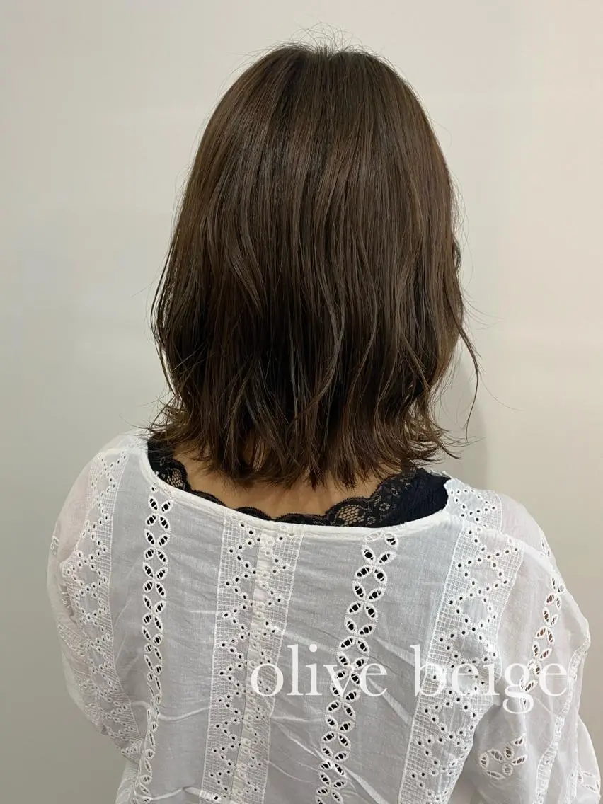 ミディアム 川野 彩海のヘアスタイル