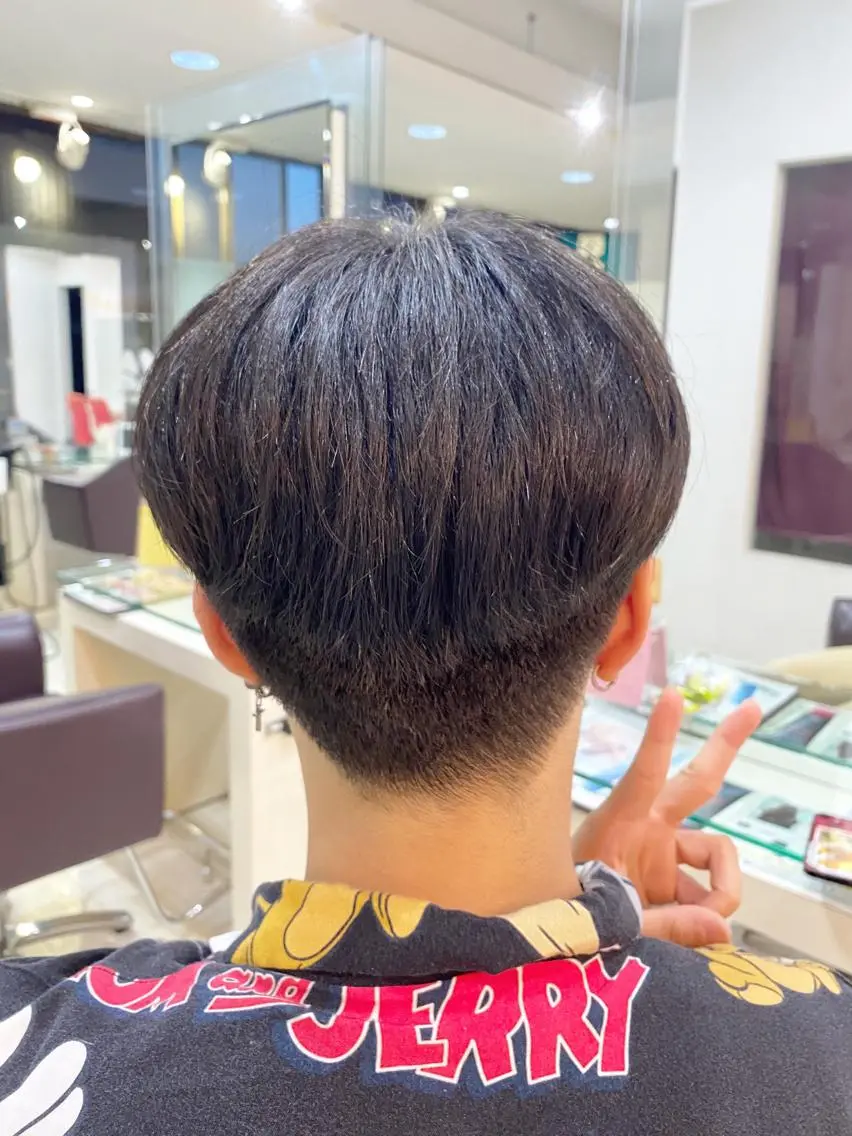 メンズ マッシュ ハイトーン/ブリーチ MAYURI🌺横浜のヘアスタイル