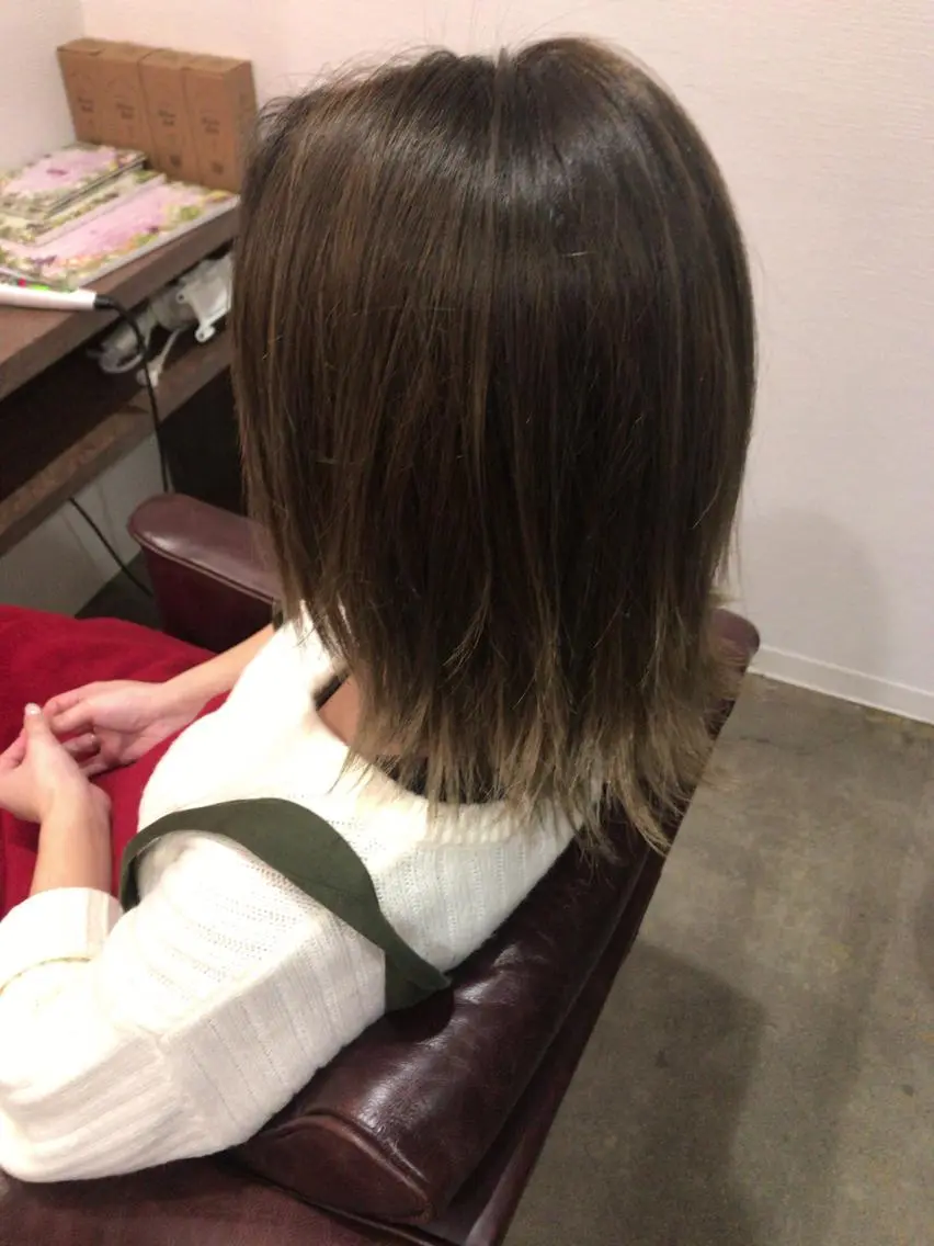 ミディアム レイヤーカット匠 イソザキノリユキのヘアスタイル