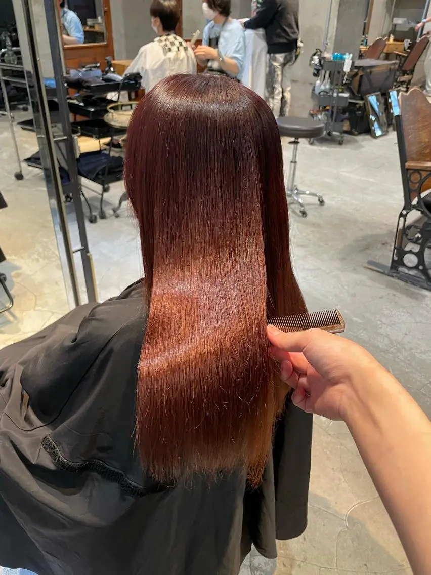 ロング カラー ヘアアレンジ レッドカラー ヘアカラー トリートメント ヘアセット 美髪/透明感/レイヤ ーTATSUKI☘️のヘアスタイル