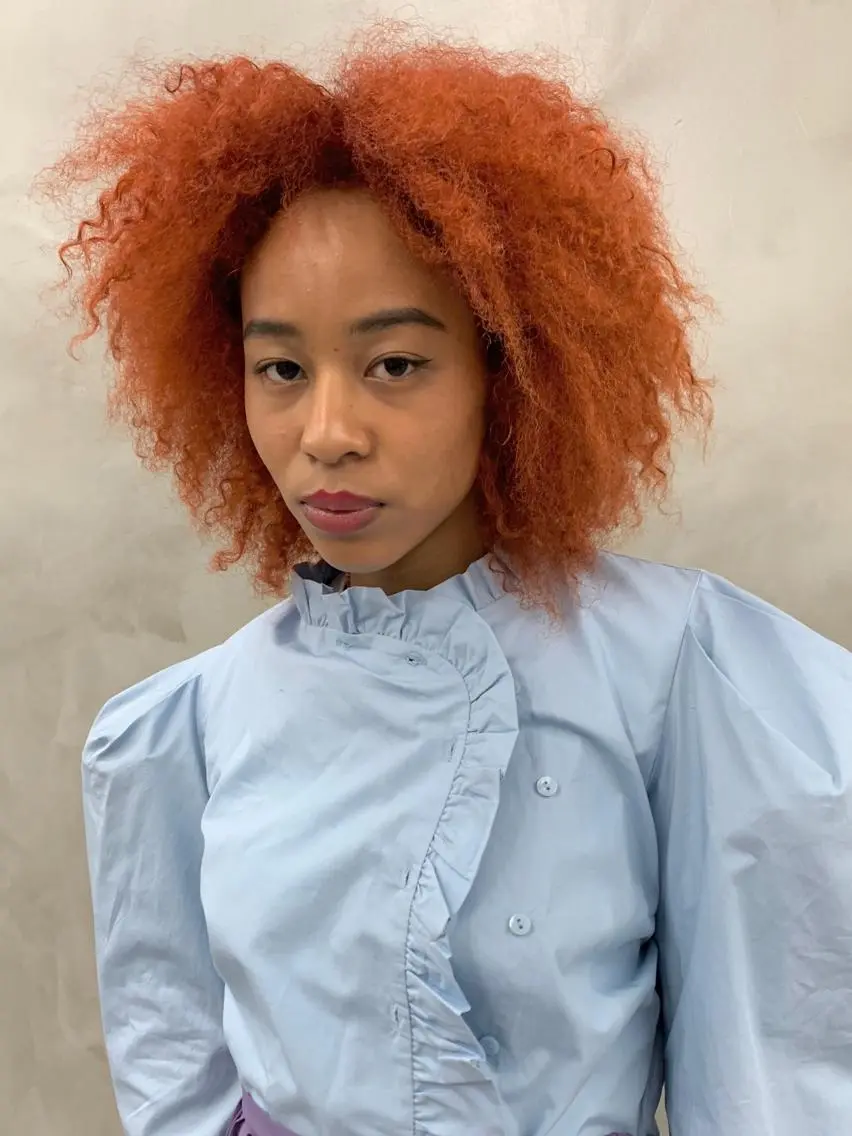 ミディアム カラー オレンジ 🐝 hachi🐝のヘアスタイル