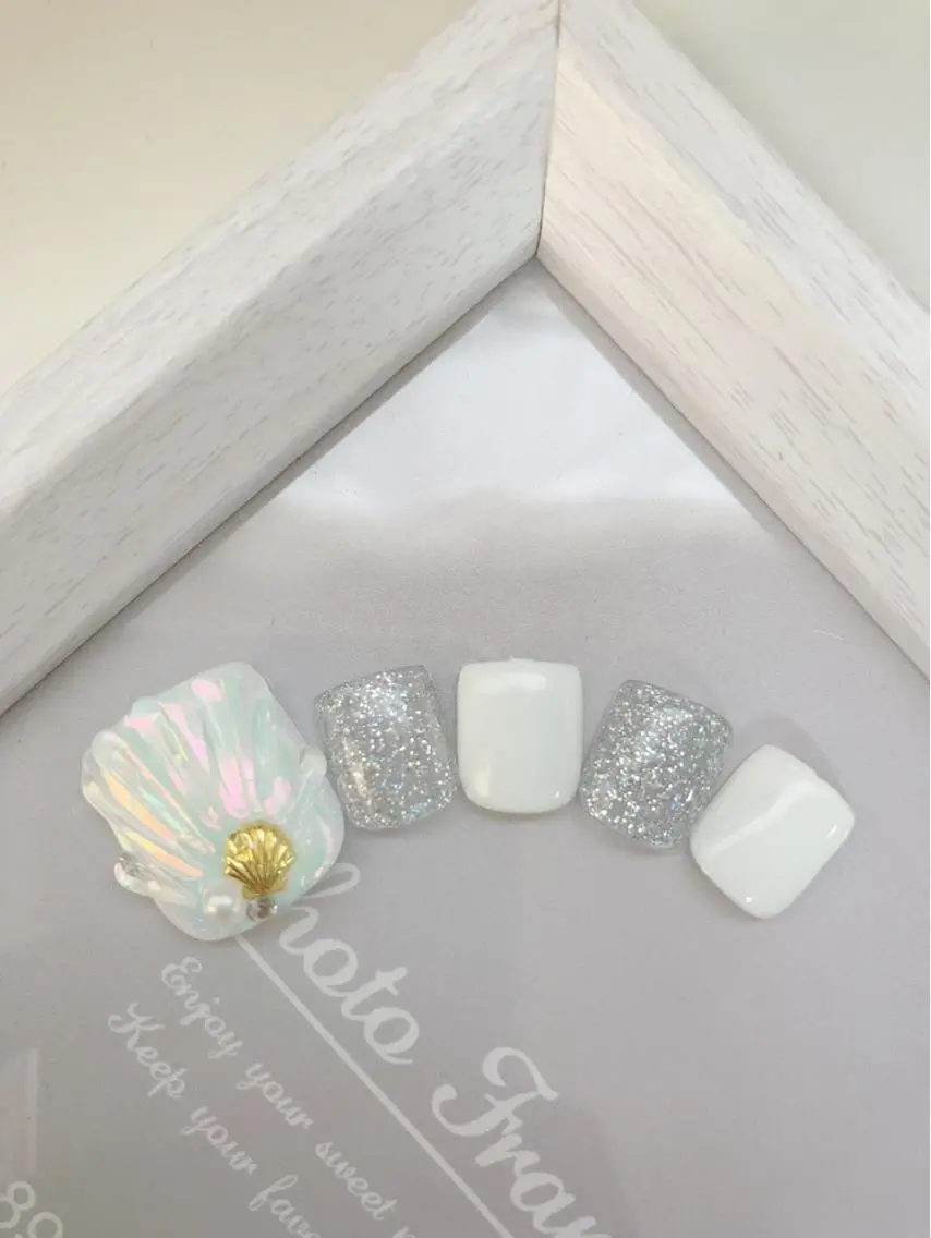 ネイル フットネイル Risa ネイルサロンKOTOのネイルデザイン