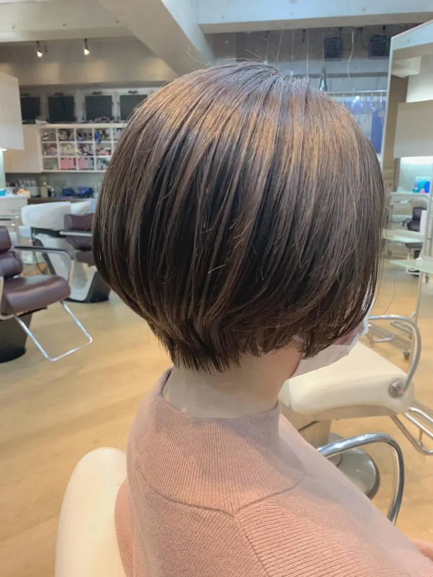 ショート カット MIA 菅原のヘアスタイル