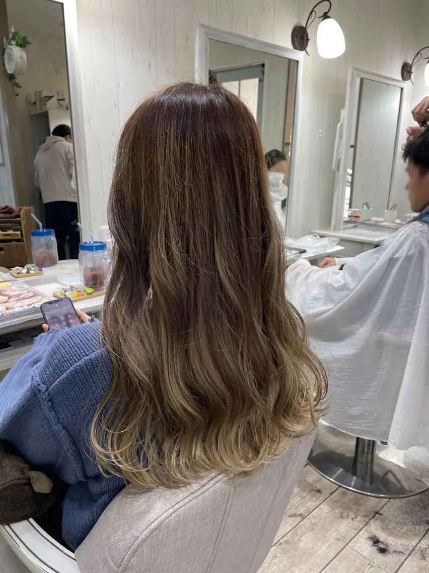 ロング ネモトメイナ🌿 今月末で退職しますのヘアスタイル