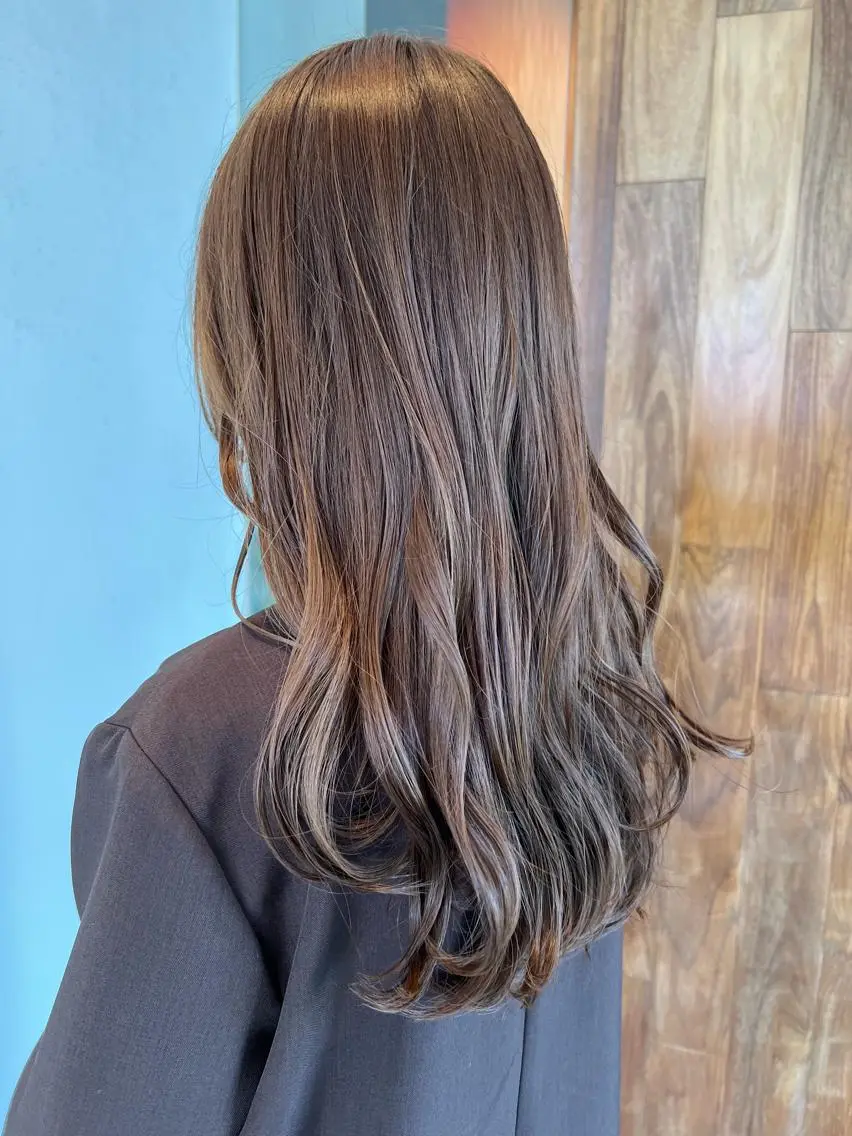 ロング カラー ヘアカラー トリートメント 中井 一葉のヘアスタイル