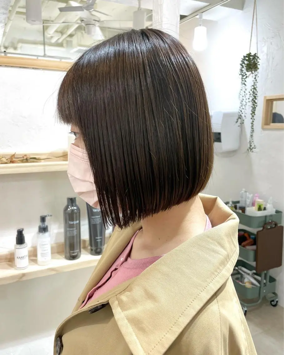 ショート カラー 切りっぱなしボブ 透明感カラー デザインカラー インナーカラー ボブ 髪質改善 縮毛矯正/ レイヤー/銀座/本木のヘアスタイル