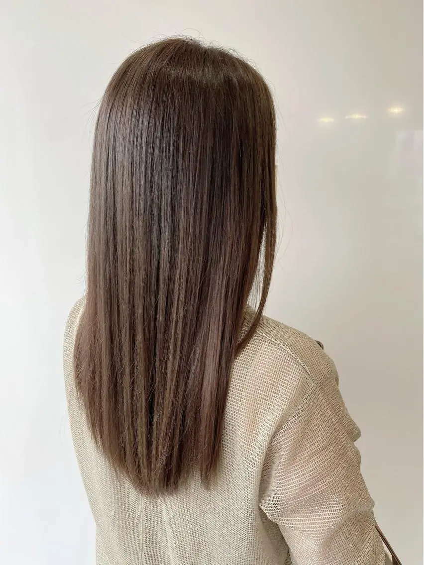 セミロング カラー アッシュ あかり 🌷のヘアスタイル