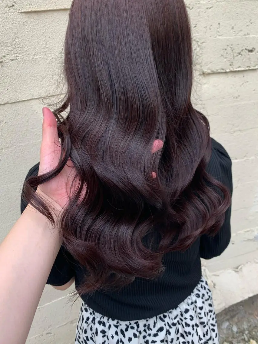 ロング SEAM アキホのヘアスタイル