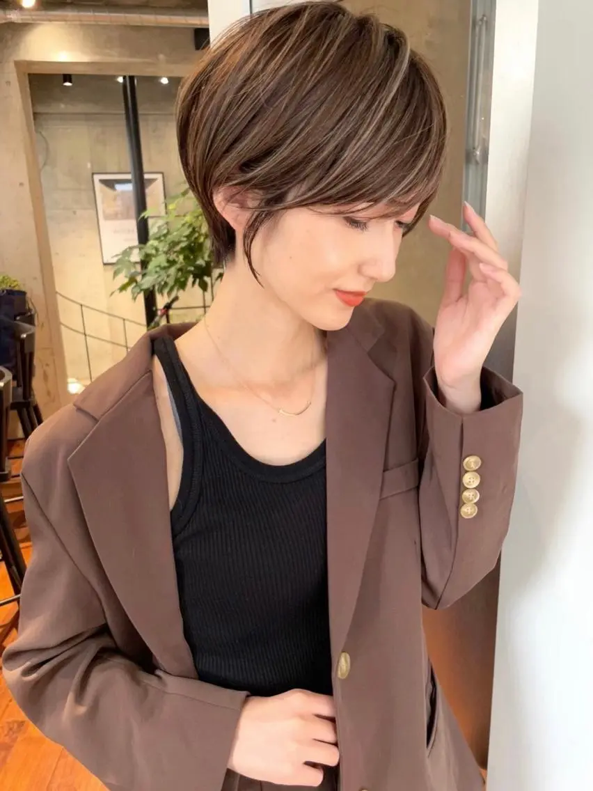 ショート カラー ショートボブ バレイヤージュ ブリーチ ケアブリーチ ダブルカラー 横浜 店長 橋場優のヘアスタイル