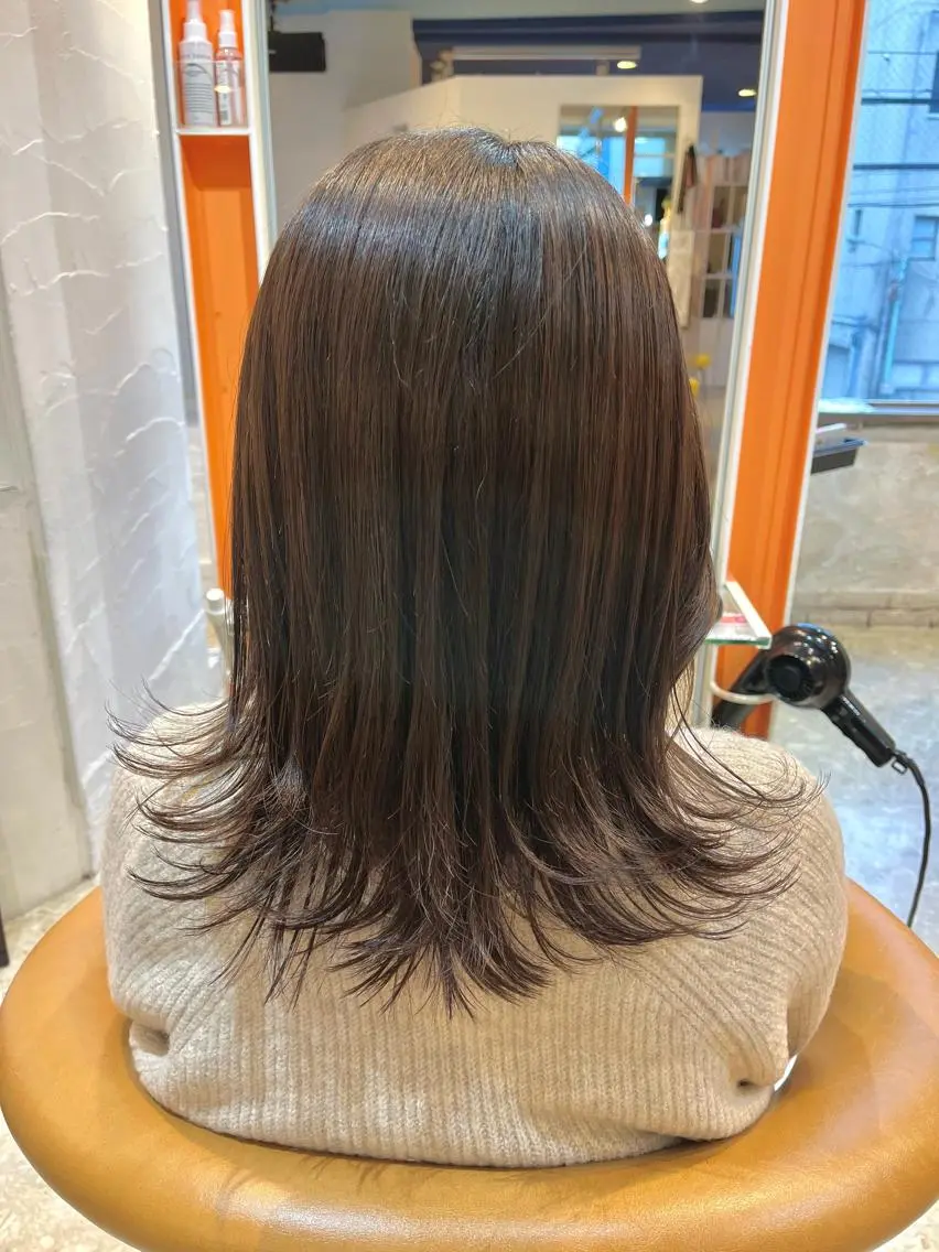 セミロング カット トリートメント うしだ かおるのヘアスタイル