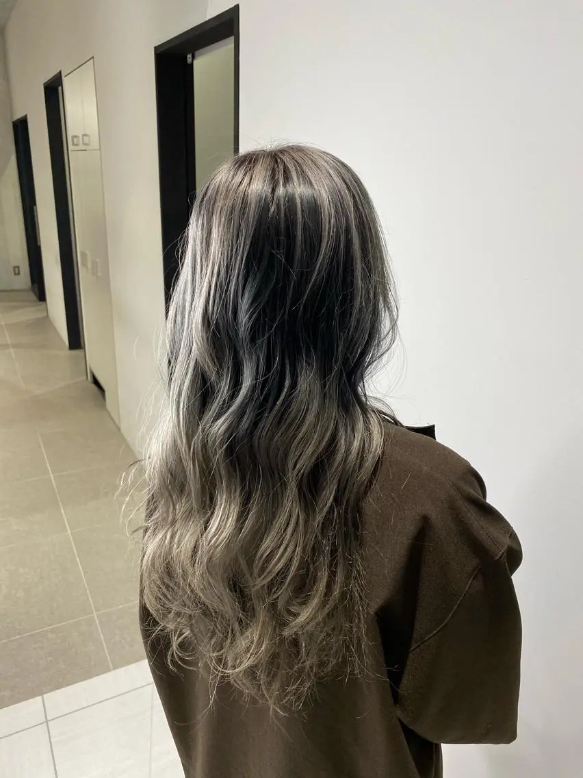 ロング 【Gluck】高橋 大治のヘアスタイル